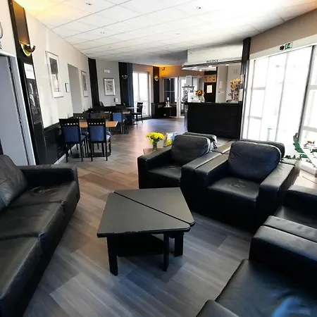 潘普鲁洪尼斯图利酒店 酒店 普鲁奥尼斯