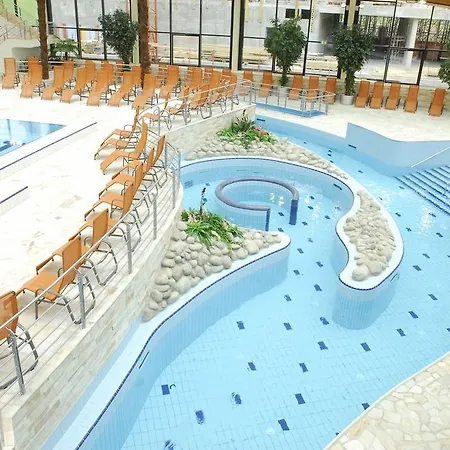 Tulipan Szálloda 3*