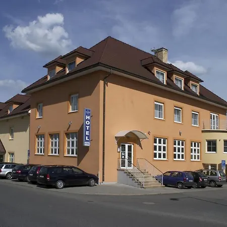 Отель Tulipan Пругонице