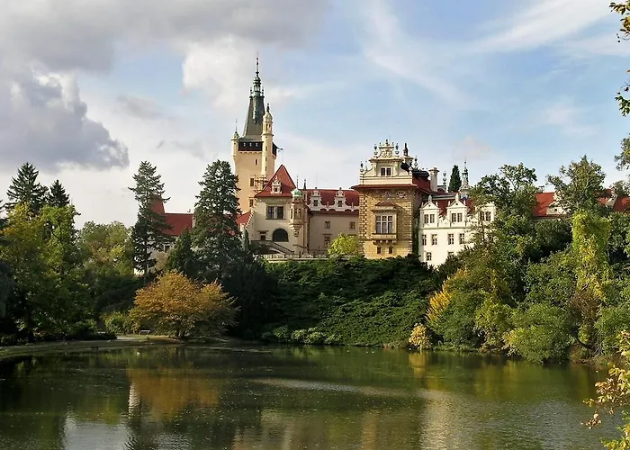 Tulipan 3* Průhonice