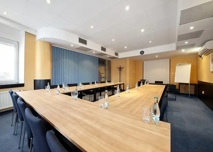 Tulipan 3* Prŭhonice