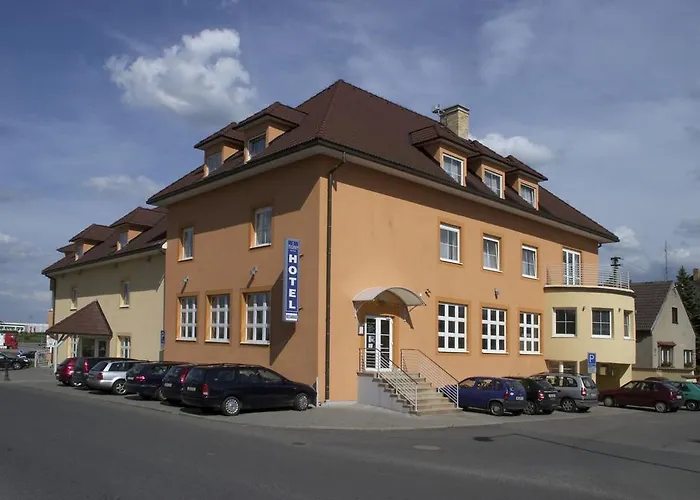 Hotel Tulipan Průhonice